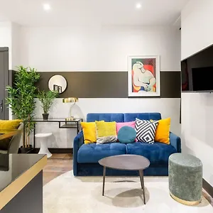  Appartamento Guestready - Magnifique Studio Near Eiffel Tower
